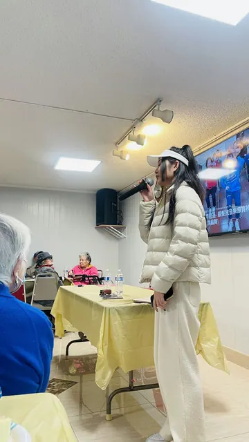 生日會上的演唱表演